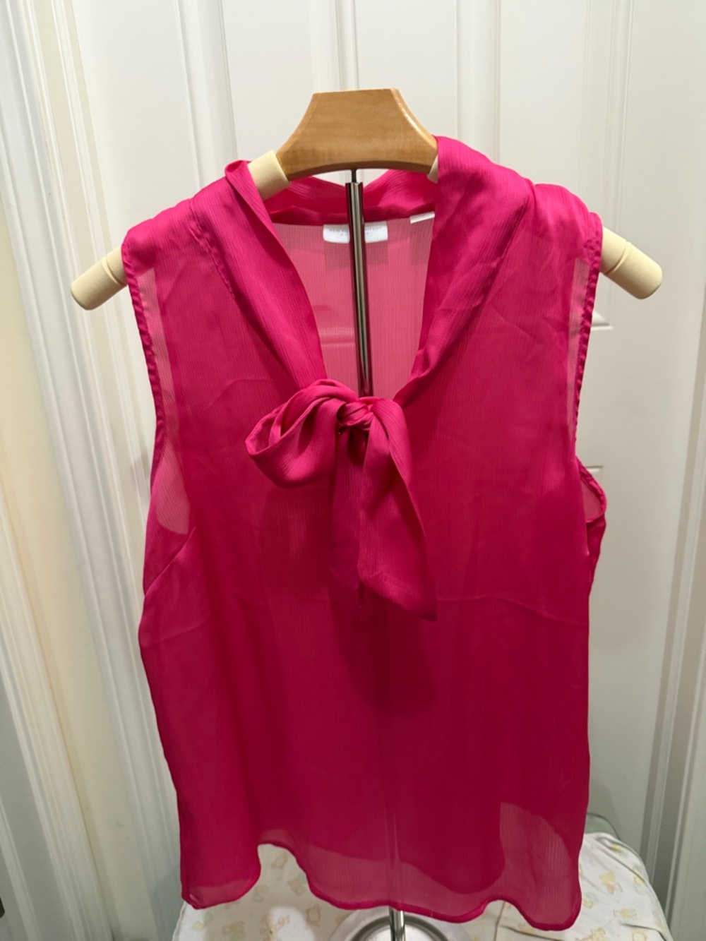 New York & Company Sleeveless Bow-Tie Camisole - Hot Pink